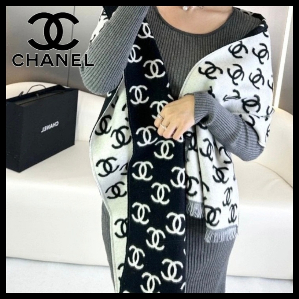 BNIB! Authenticated CHANEL CC Reversible Cashmere & Wool Scarf WRAP BLACK WHITE - Picture 5 of 16